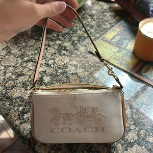 Super cute mini bag!